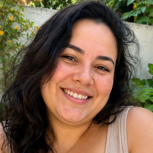 Valentina 37 Años - Compradora de Facebook
